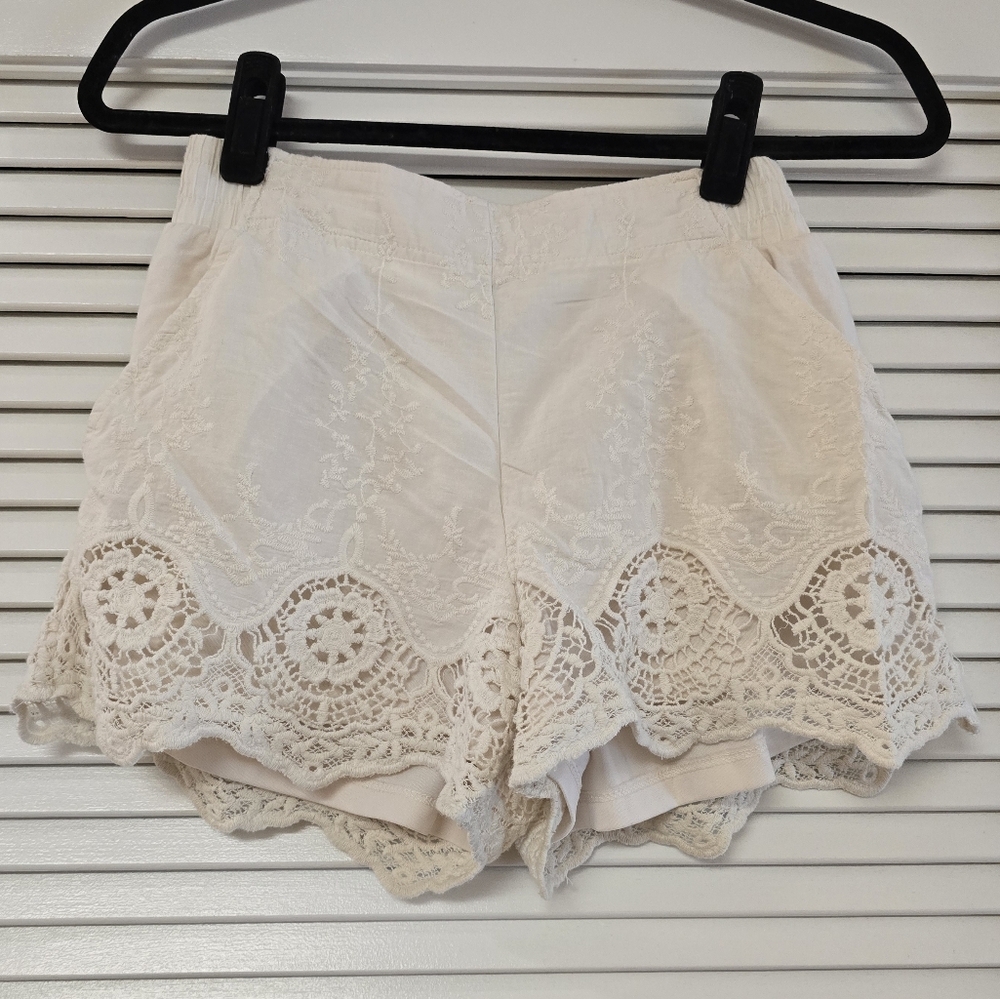 Xhilaration - Cream Crochet Cotton Long-Sleeve Pull-On Shorts W Pocket & Lining